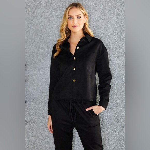 (35703-SUE-ROY) BUTTON UP COLLARED SUEDE JACKET WITH FRONT POCKETS - Picture 2 of 5